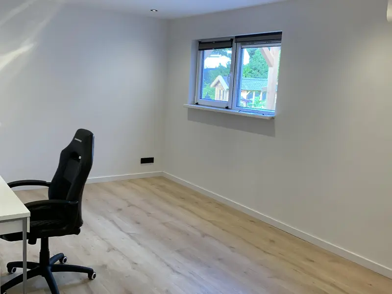 240400952.jpg