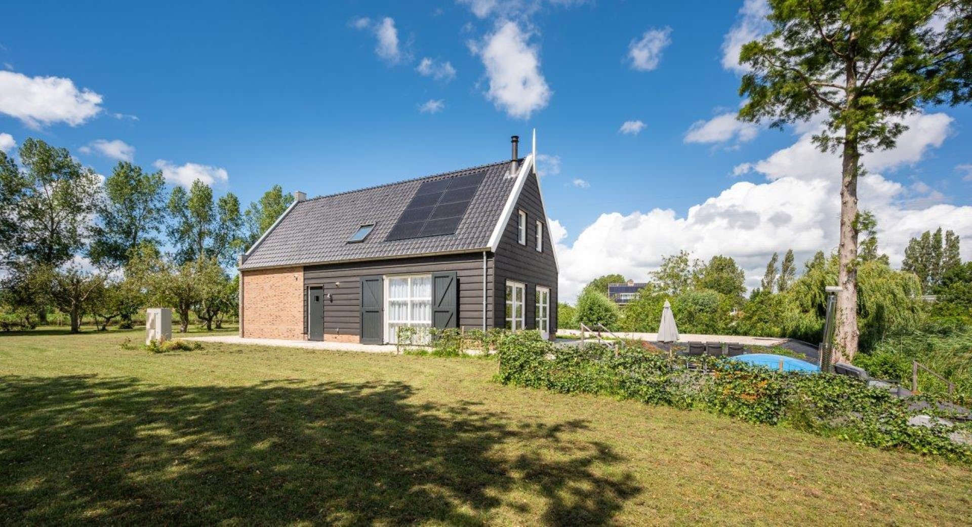 Vrijstaande woning te huur: Ooievaarsdijk 5, Zwartewaal