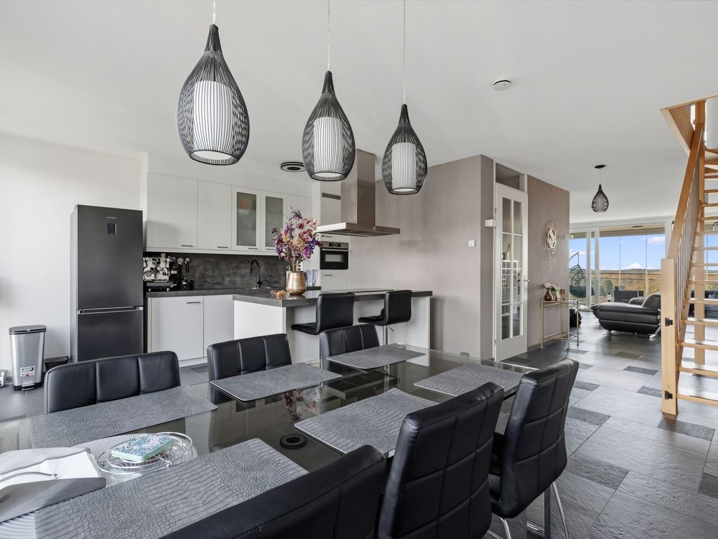 Abdijtuinen 132, Veldhoven