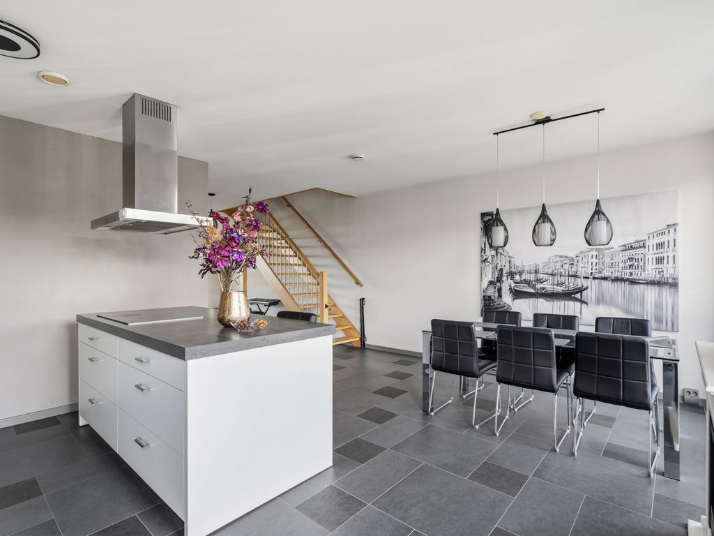 Abdijtuinen 132, Veldhoven