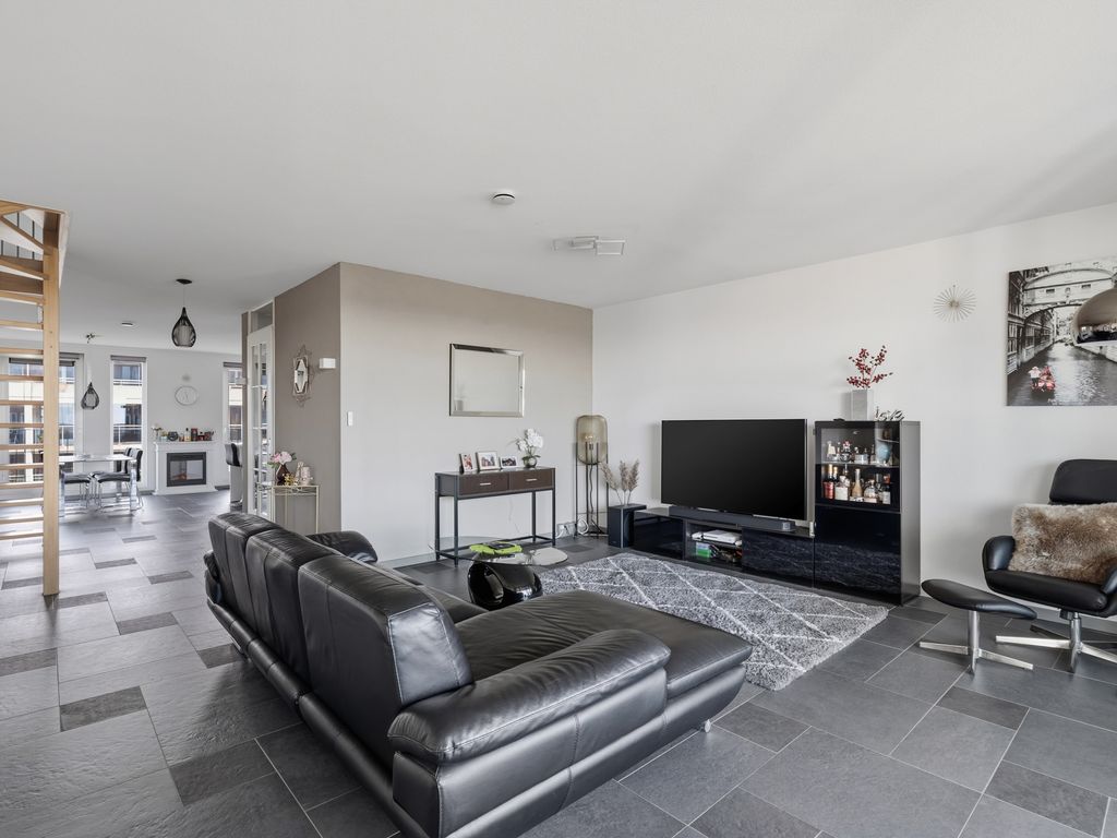 Abdijtuinen 132, Veldhoven