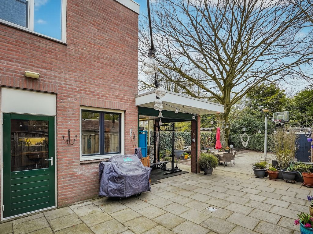 Wilhelminakanaalstraat 26, Best