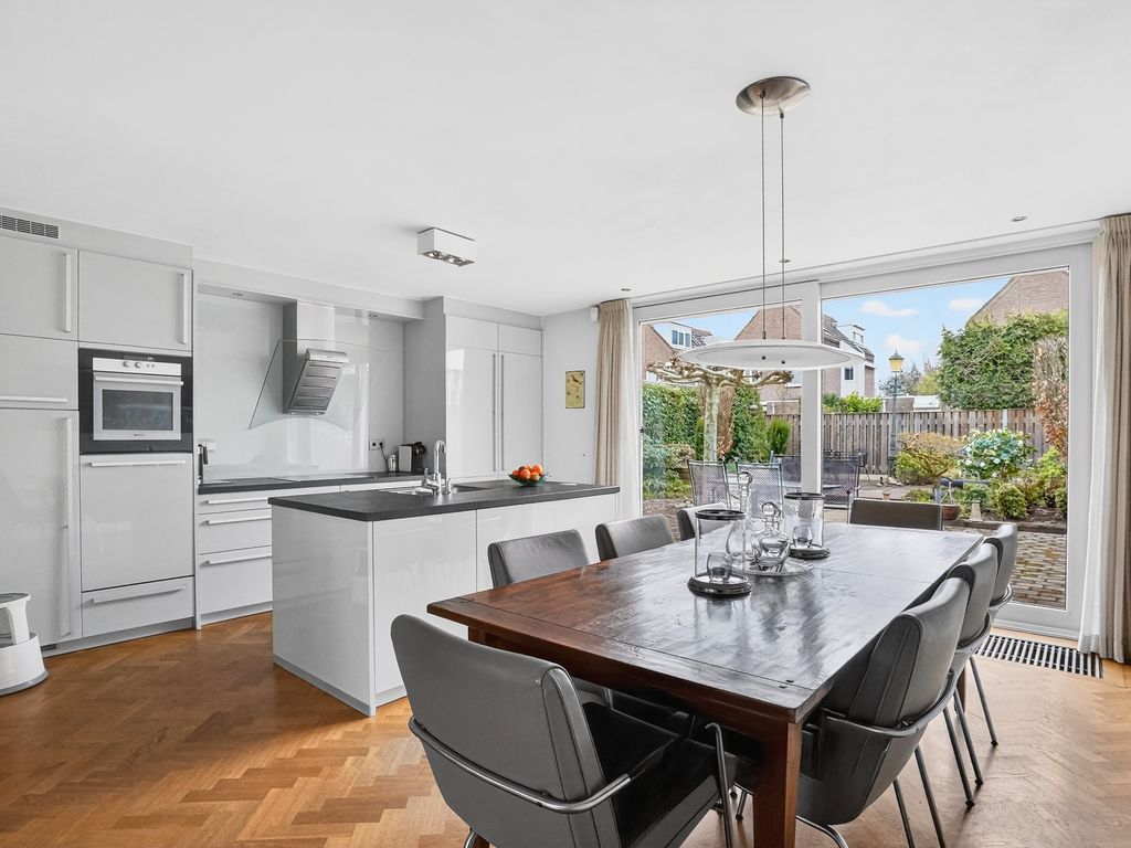 Diamantring 38, Eindhoven