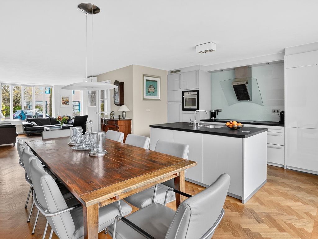 Diamantring 38, Eindhoven