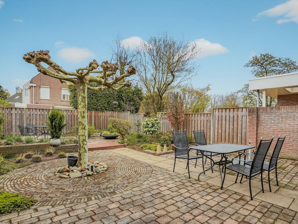 Diamantring 38, Eindhoven