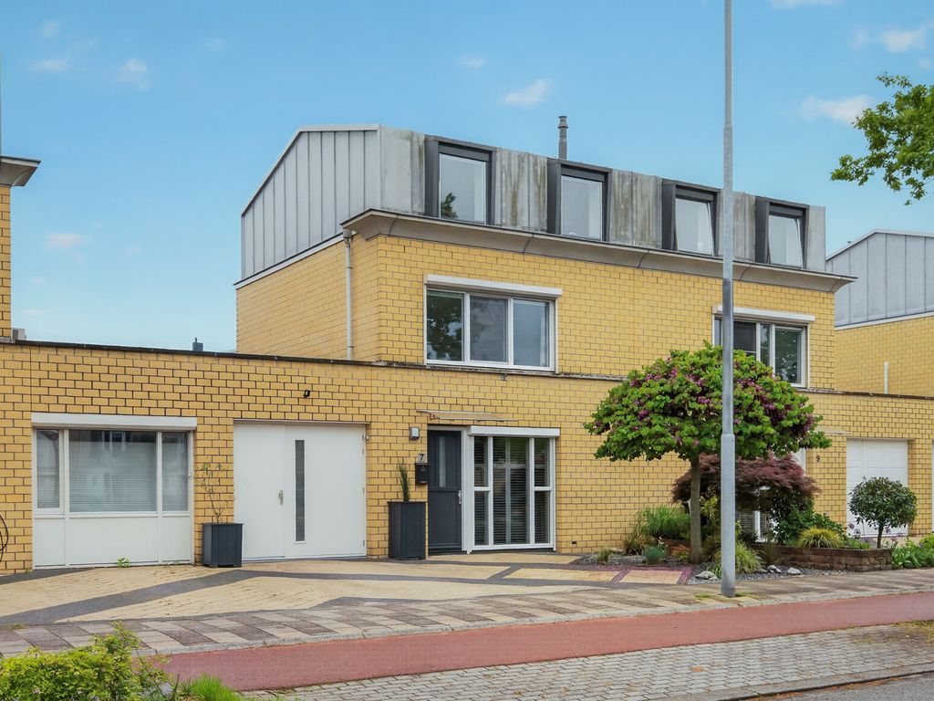 Sartrelaan 7, Eindhoven
