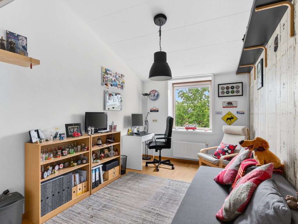 Sartrelaan 7, Eindhoven