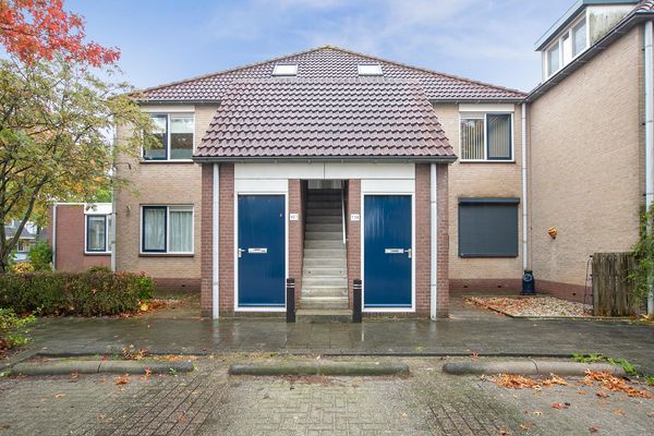 John F. Kennedystraat 38, HEINENOORD