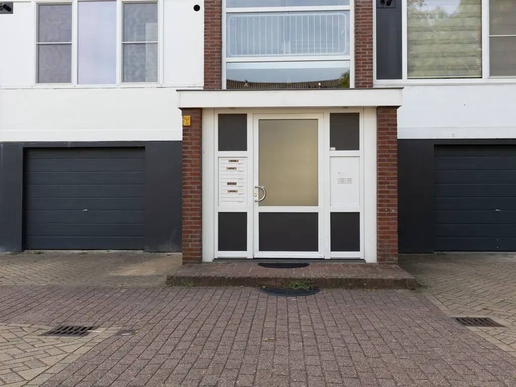 Tesselschadelaan 24, Uithoorn