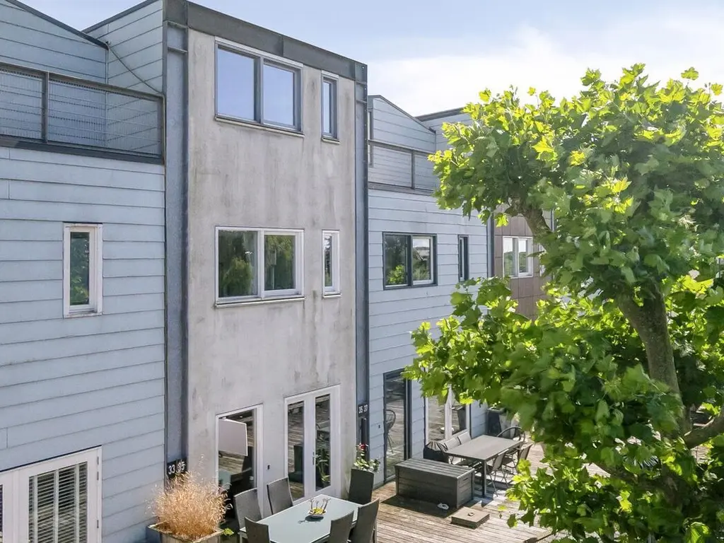 Arubapier 35, Almere