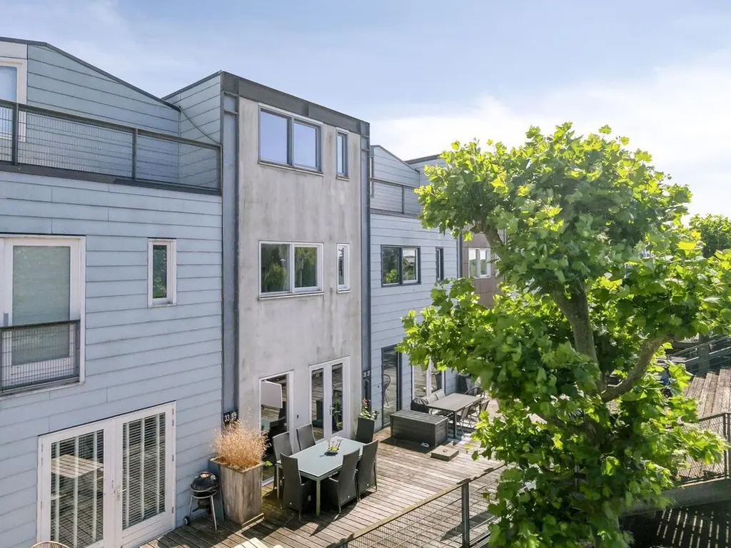 Arubapier 35, Almere