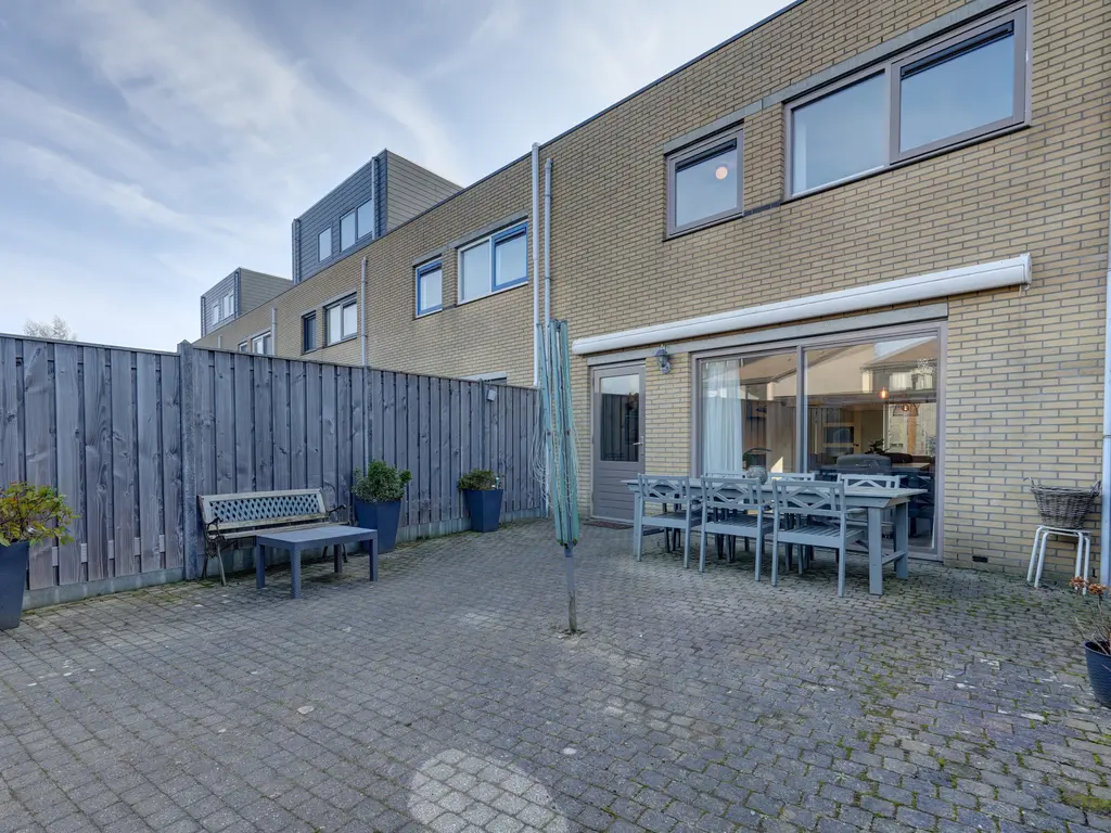 Werfhof 12, Heerhugowaard
