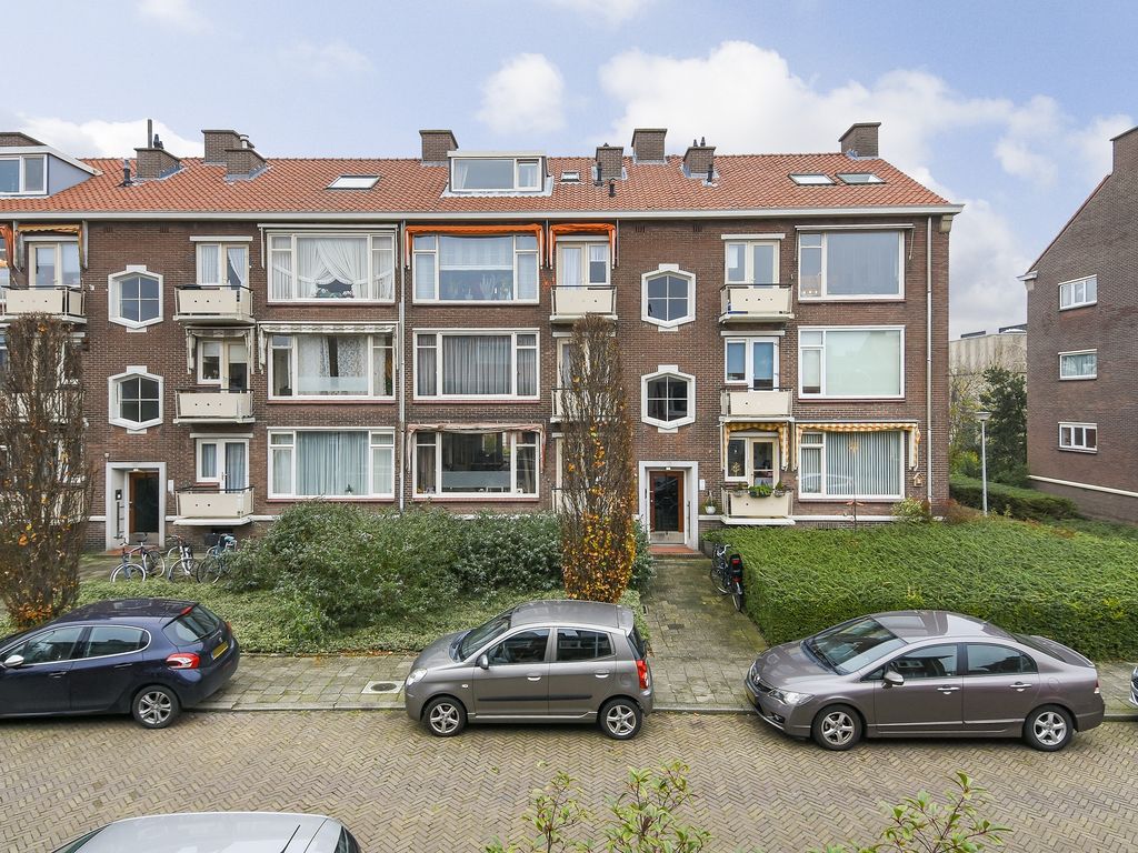 Albert Verweystraat  85, Voorburg