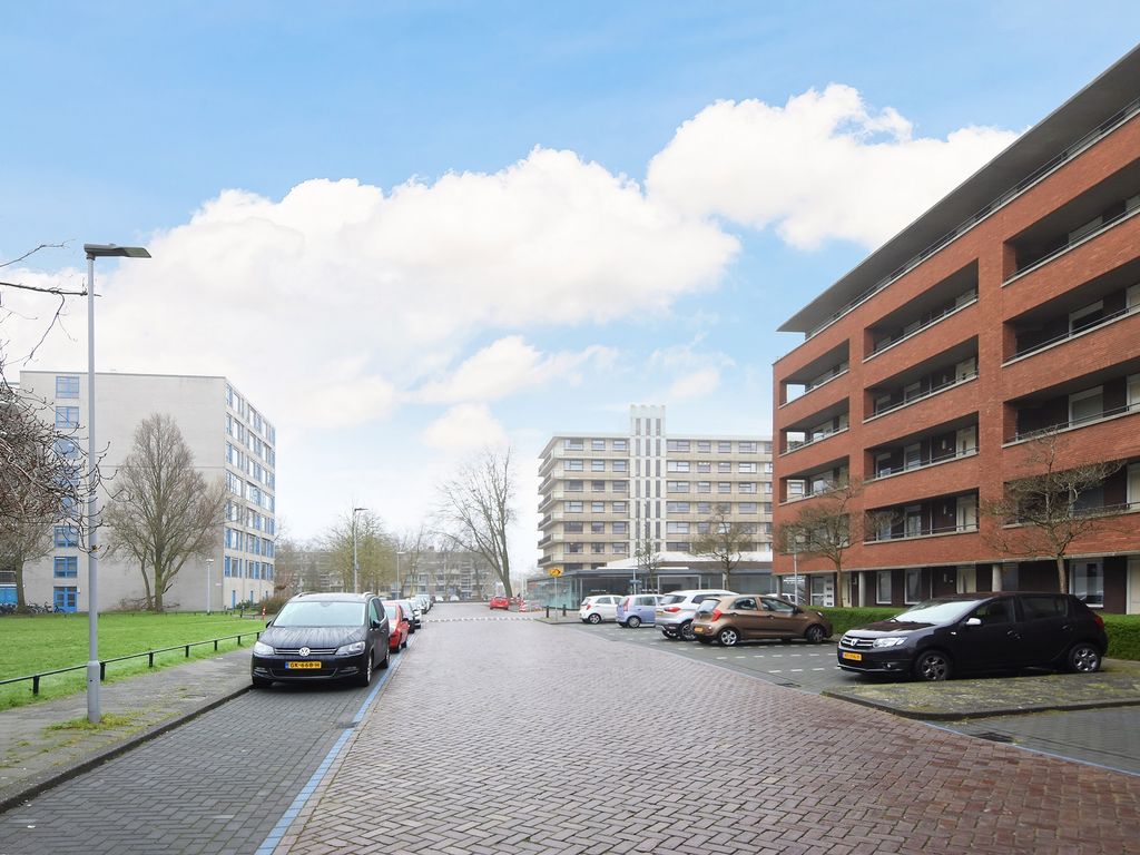 Reuvenslaan  95, Voorburg