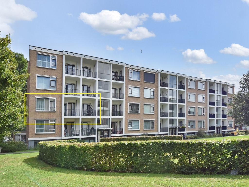 Wezelrade 202, Den Haag