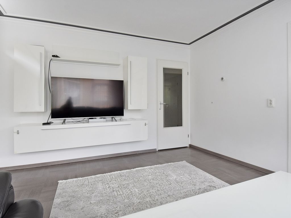Wezelrade 202, Den Haag