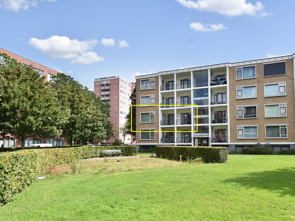 Wezelrade 202, Den Haag