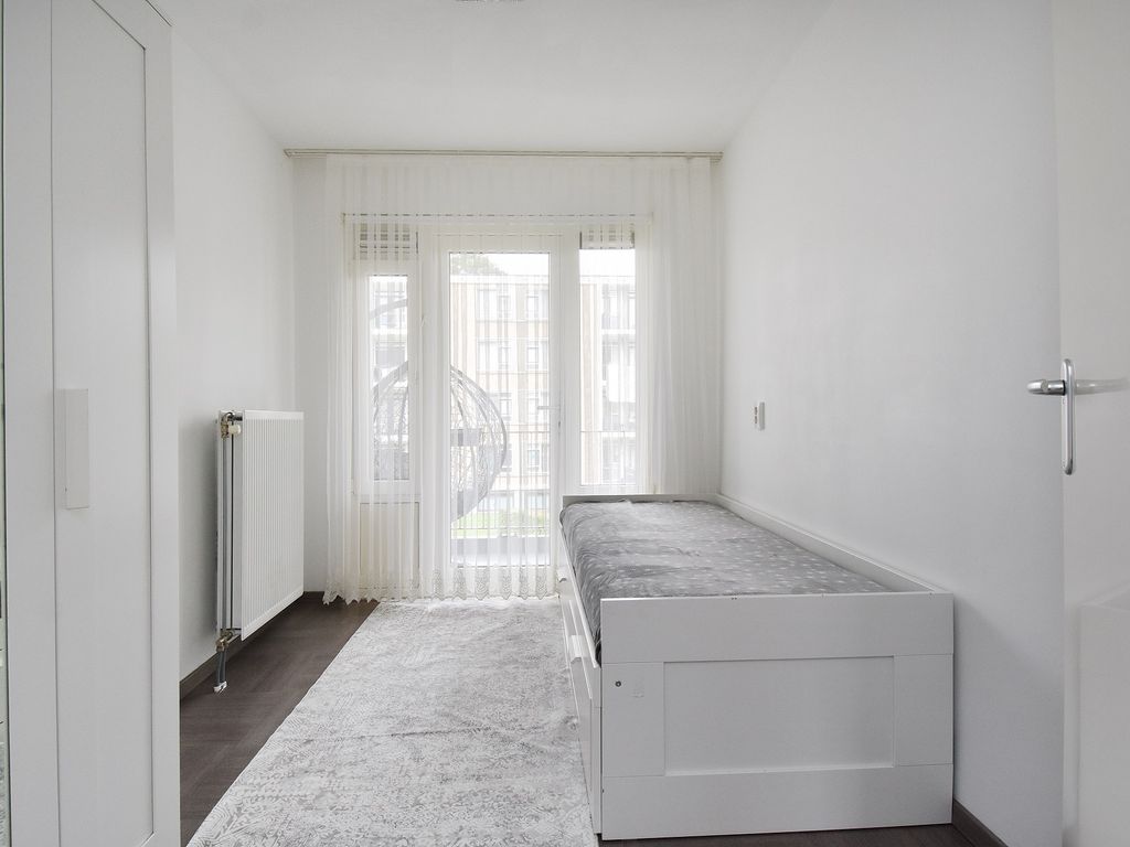 Wezelrade 202, Den Haag