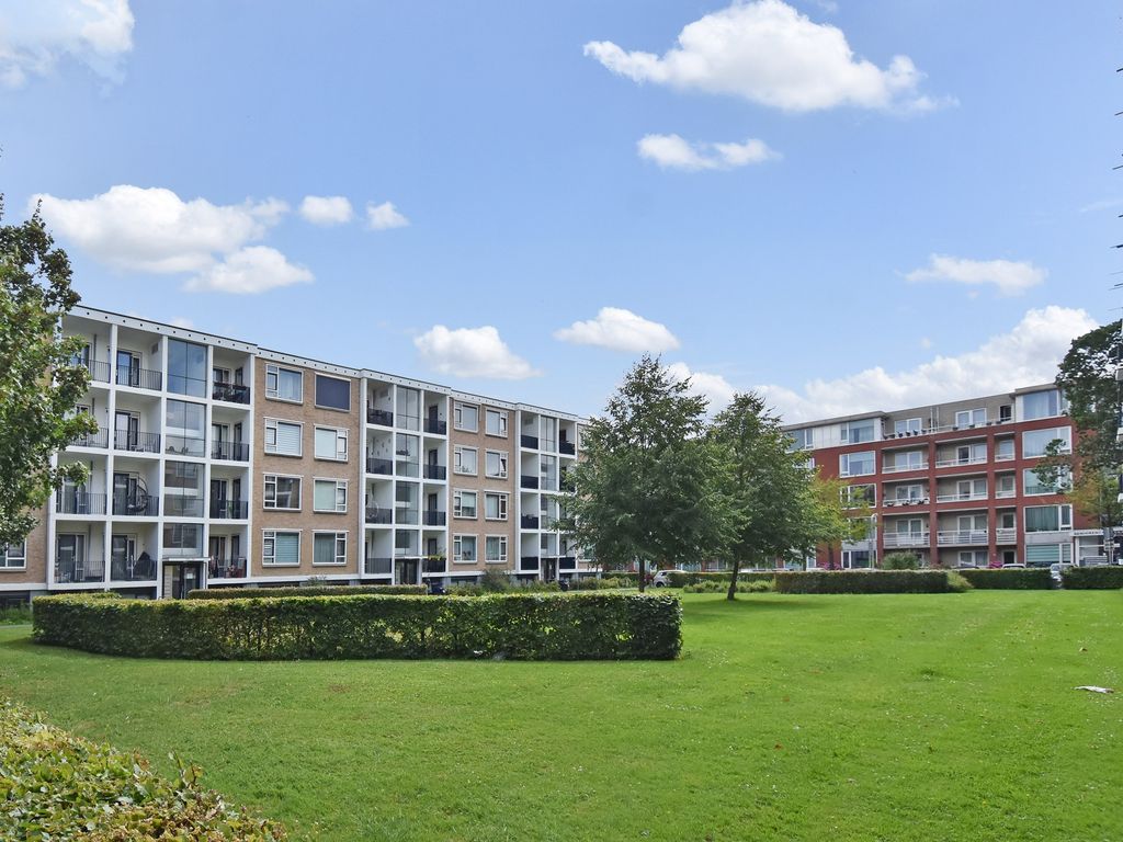 Wezelrade 202, Den Haag