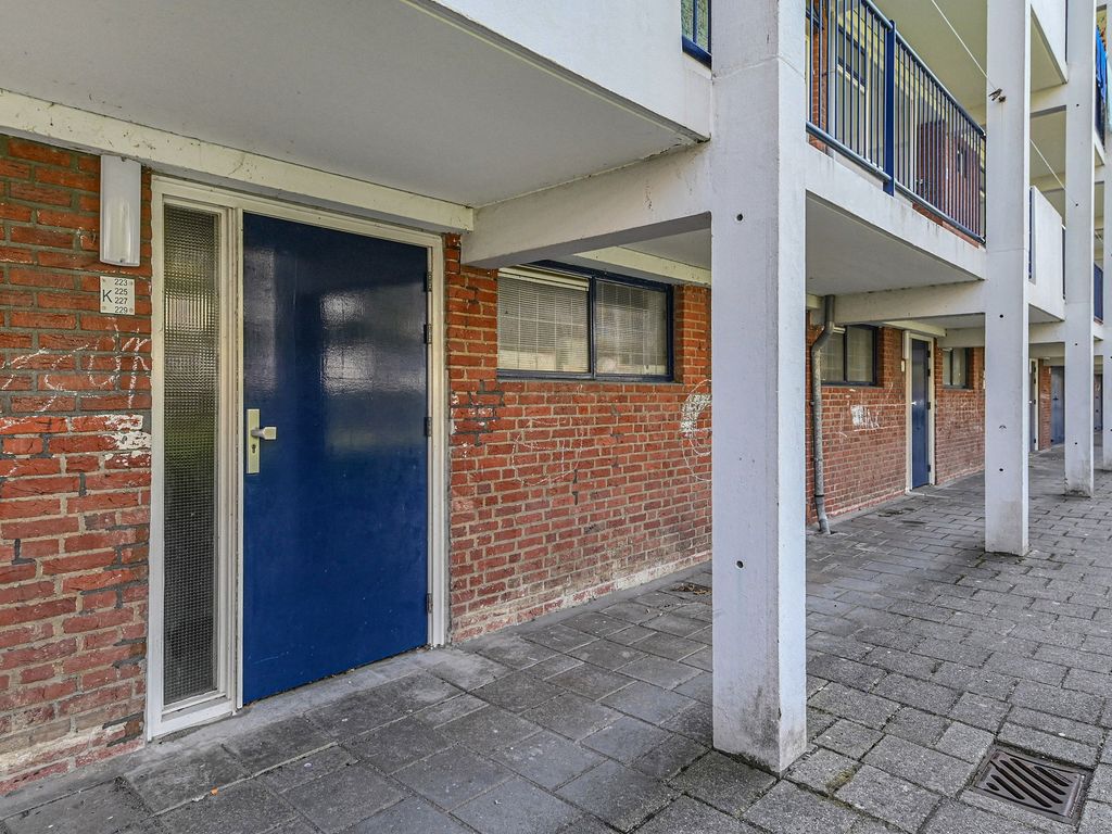 Wolvenrade  225, Den Haag