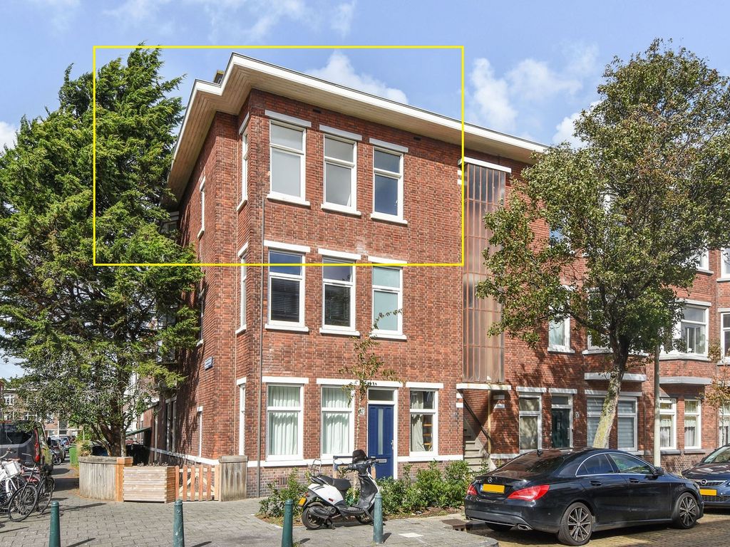 Elise van Calcarstraat  43, Den Haag