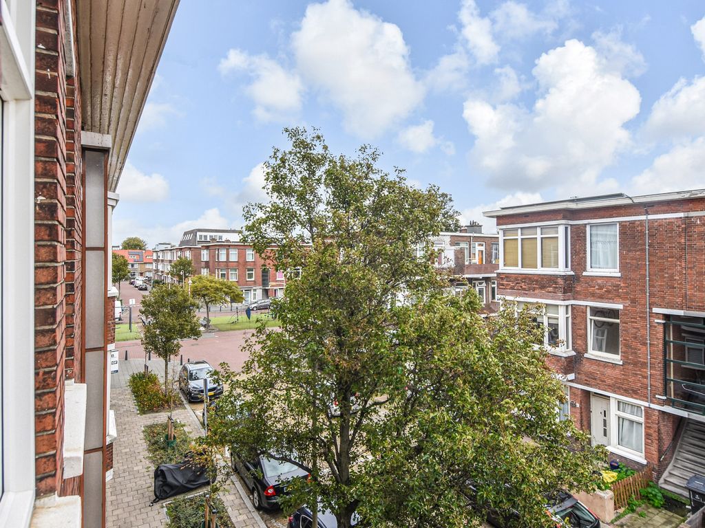 Elise van Calcarstraat  43, Den Haag