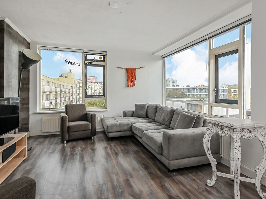 Eekhoornrade 8, Den Haag