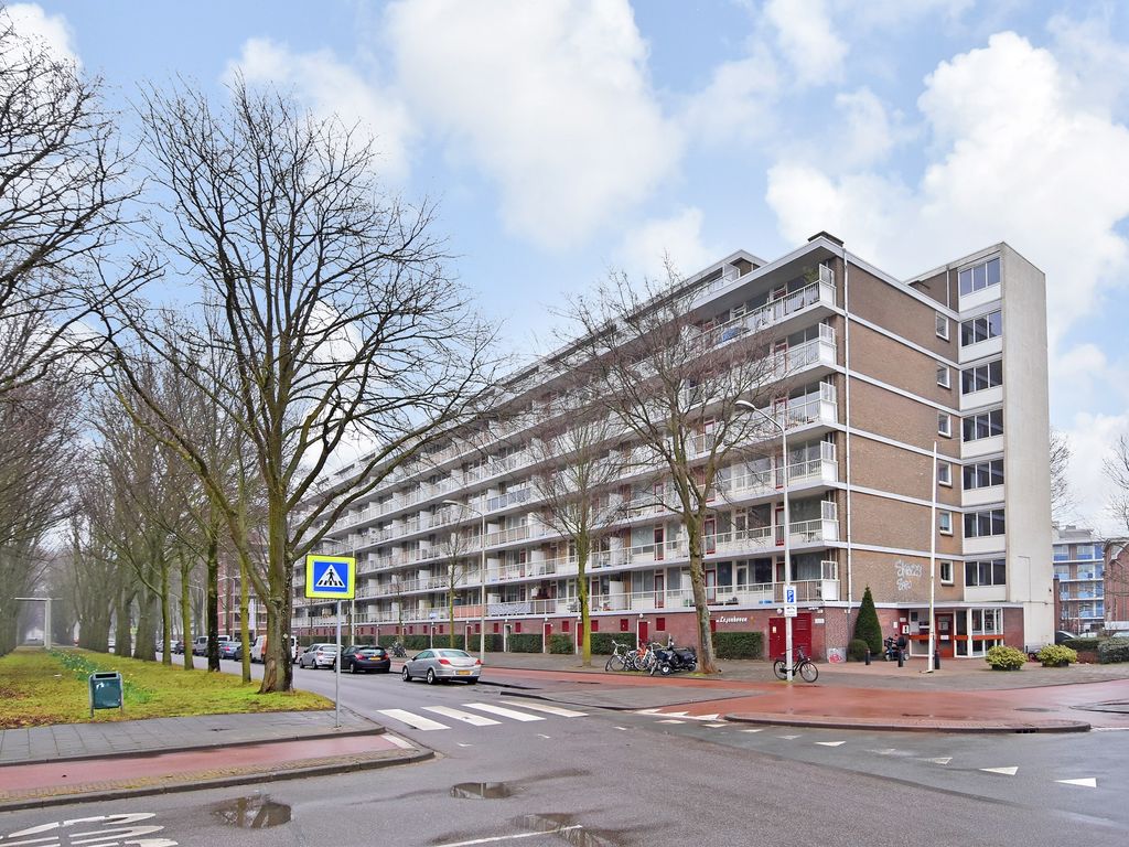 Volendamlaan  1048, Den Haag