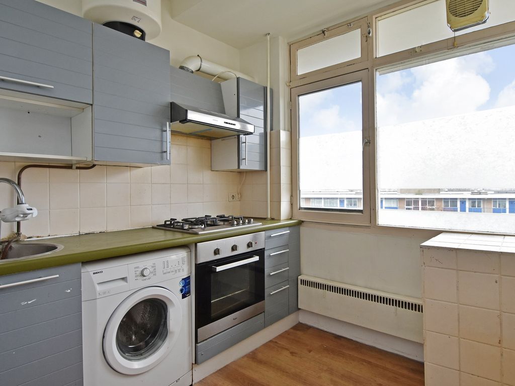 Volendamlaan  1048, Den Haag