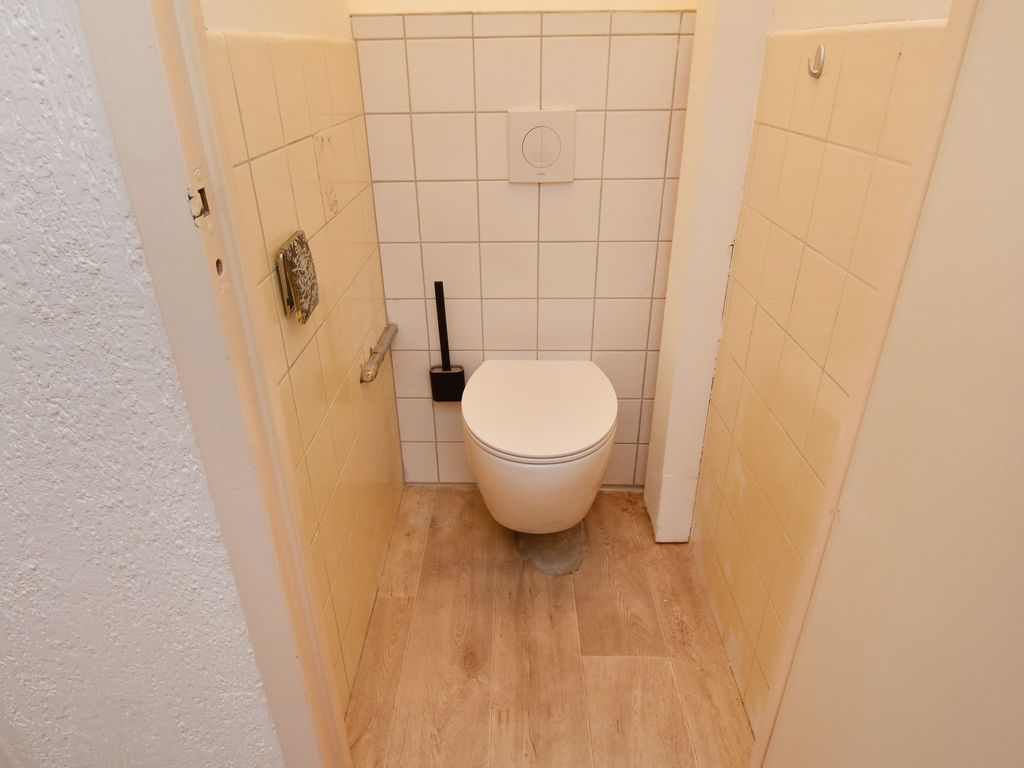 Volendamlaan  1048, Den Haag