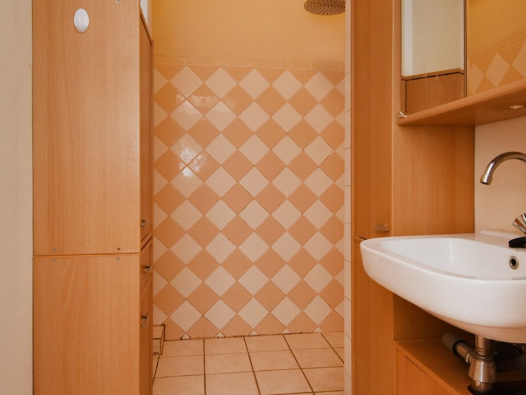 Volendamlaan  1048, Den Haag