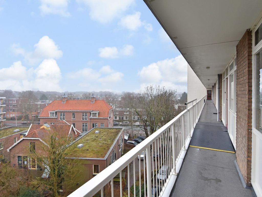 Volendamlaan  1048, Den Haag