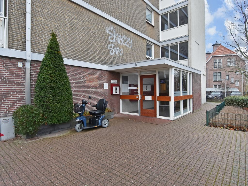 Volendamlaan  1048, Den Haag