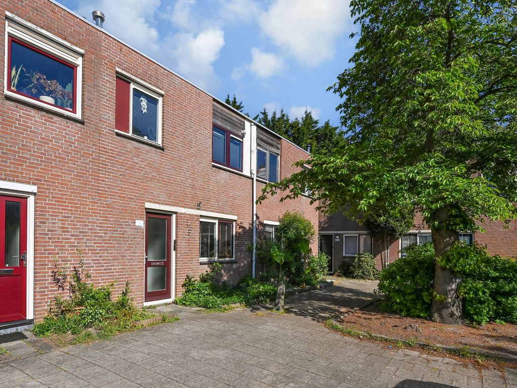 Dr. J. Presserstraat 329, Den Haag