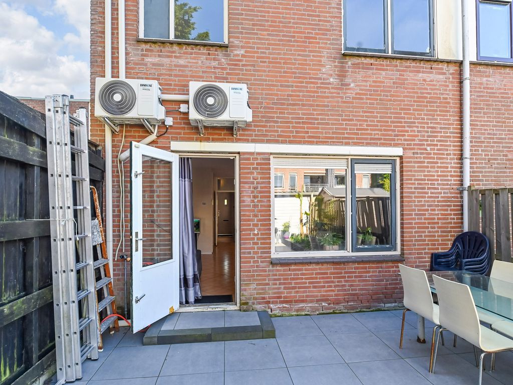 Dr. J. Presserstraat 329, Den Haag