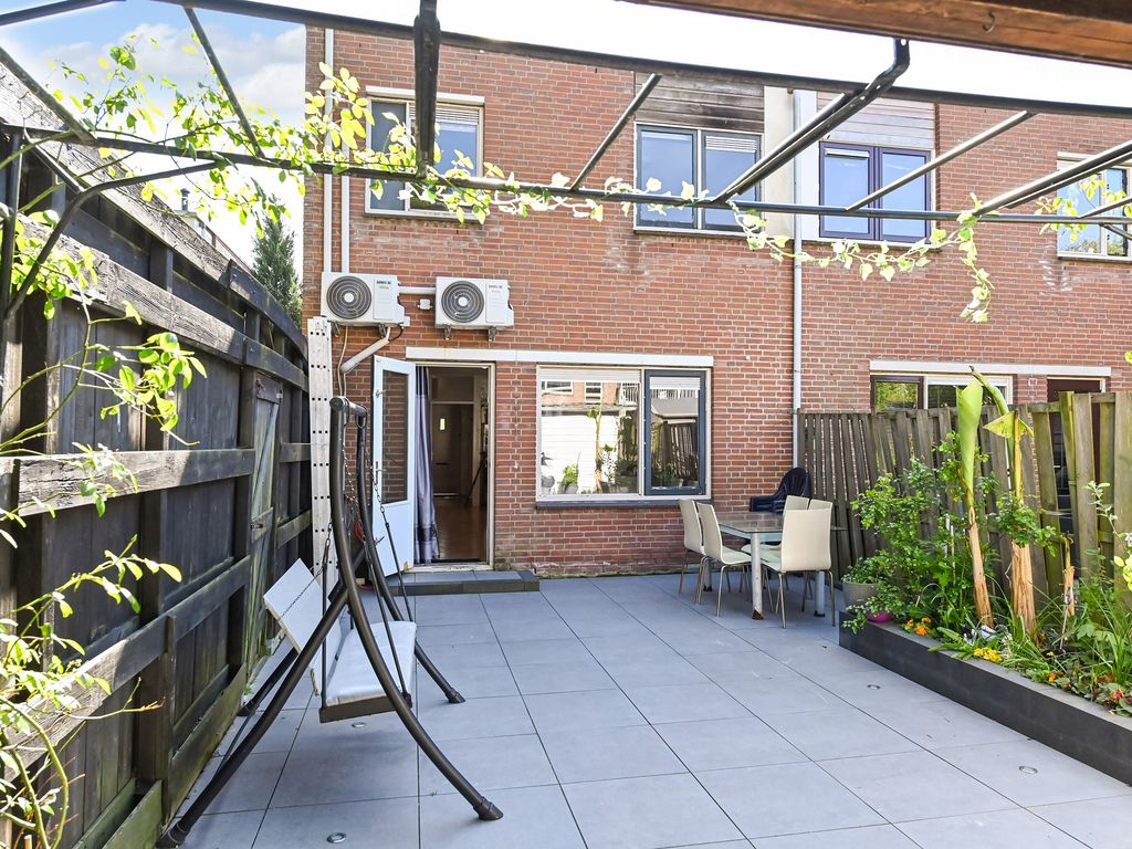 Dr. J. Presserstraat 329, Den Haag