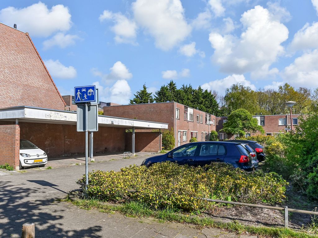Dr. J. Presserstraat 329, Den Haag