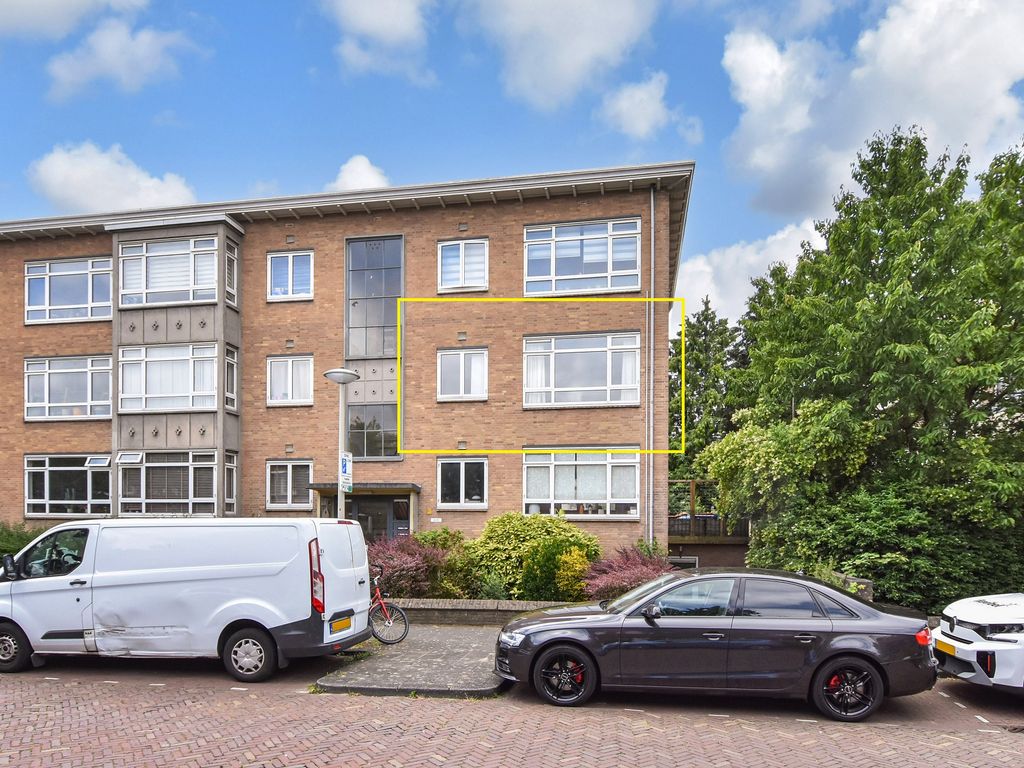 Vriezenveenstraat 5, Den Haag