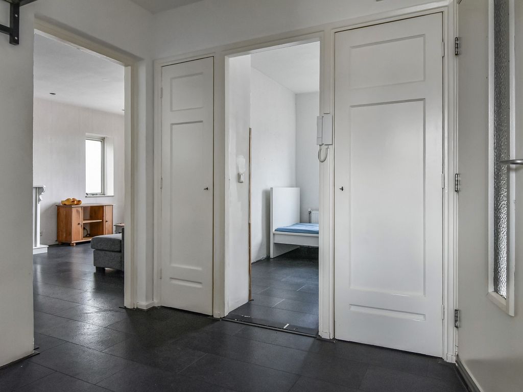 Vriezenveenstraat 5, Den Haag