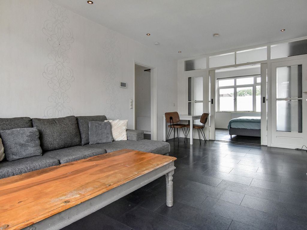Vriezenveenstraat 5, Den Haag