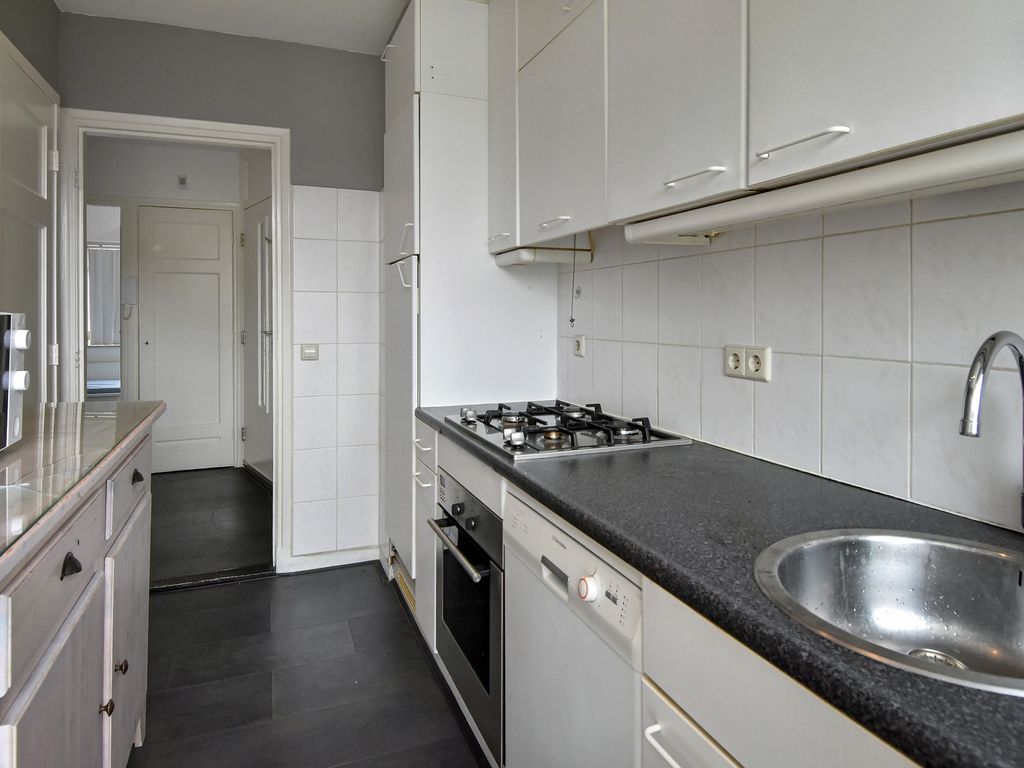 Vriezenveenstraat 5, Den Haag