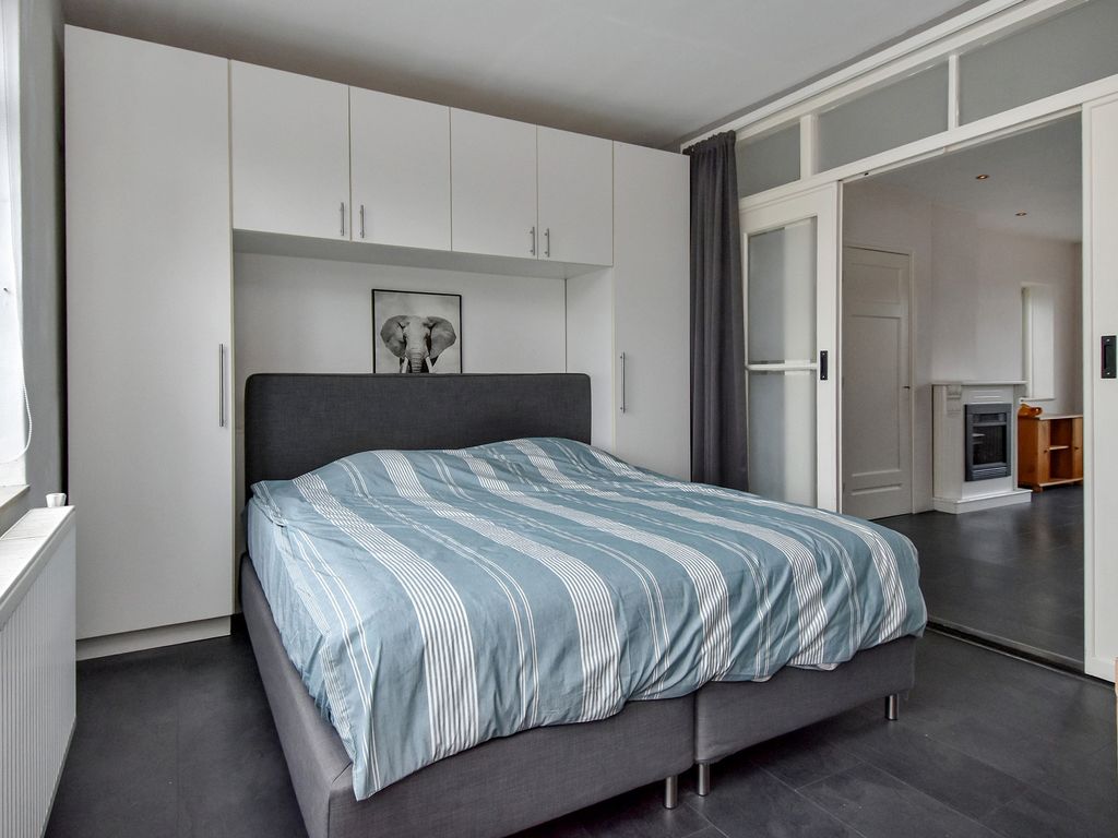 Vriezenveenstraat 5, Den Haag