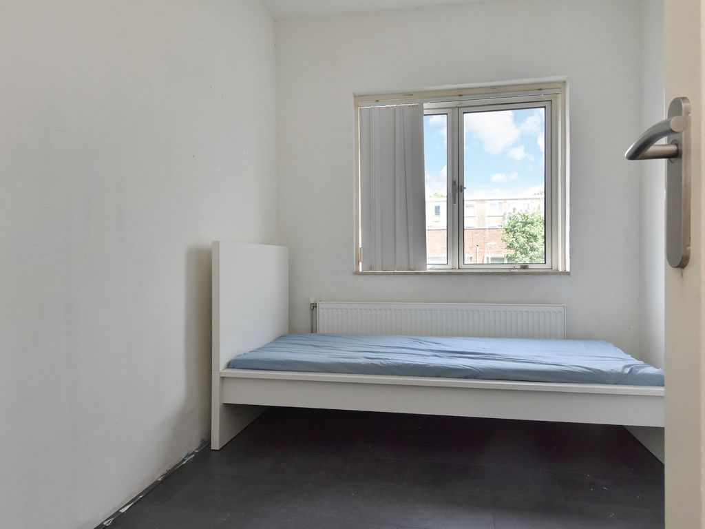 Vriezenveenstraat 5, Den Haag