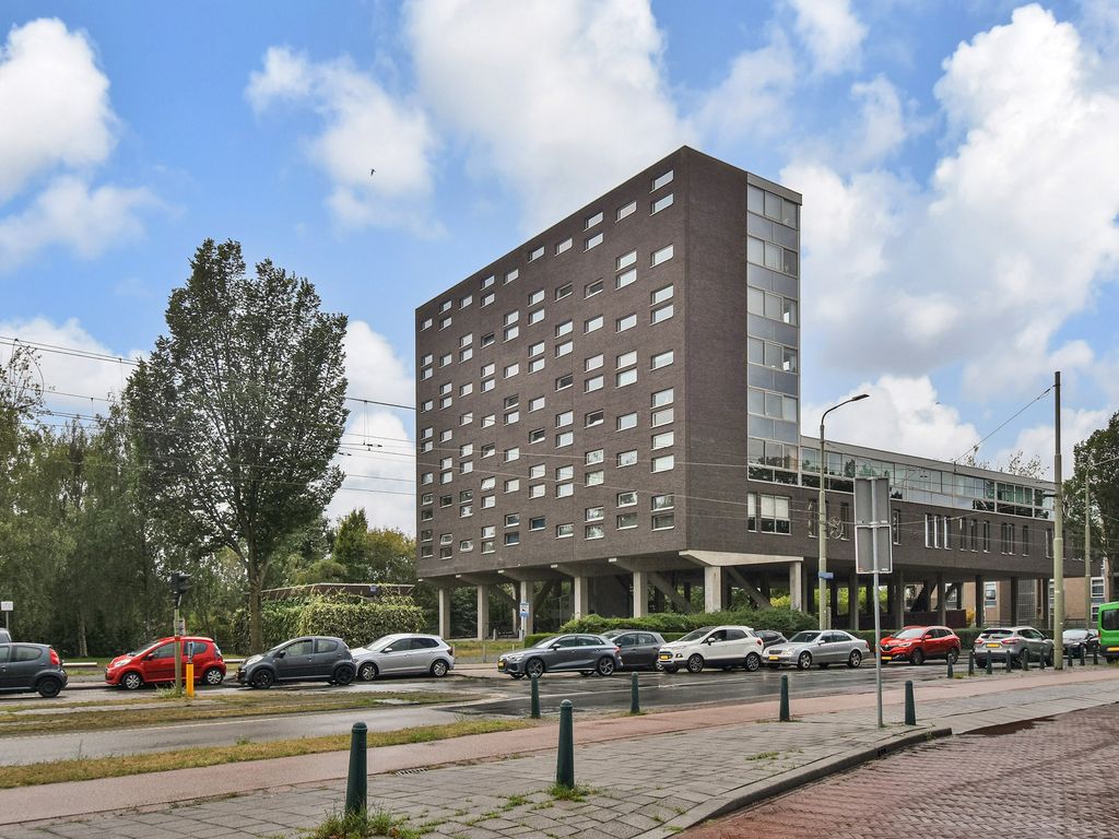 Dedemsvaartweg 843, Den Haag