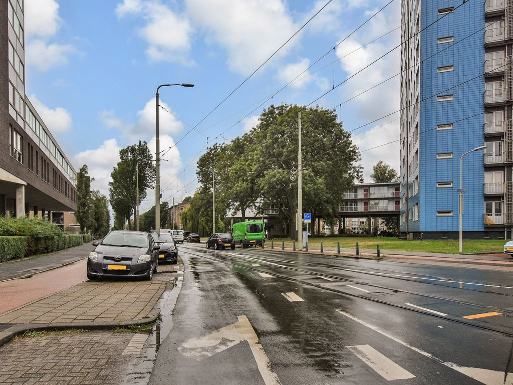 Dedemsvaartweg 843, Den Haag