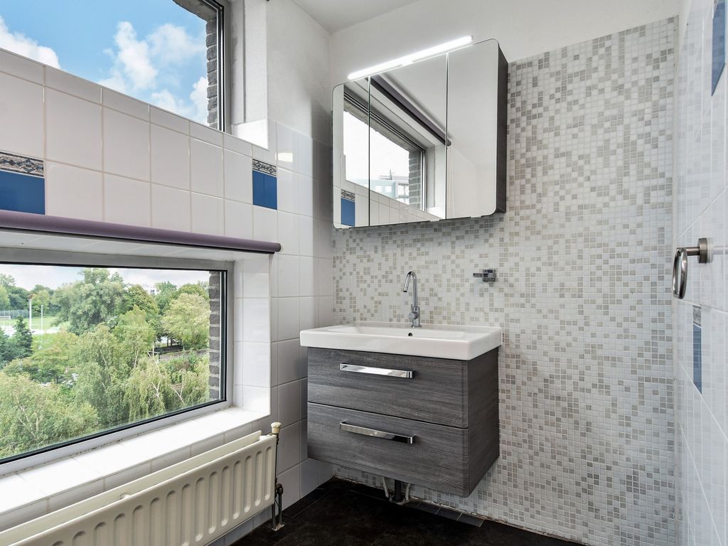 Dedemsvaartweg 843, Den Haag