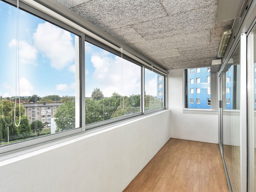 Dedemsvaartweg 843, Den Haag