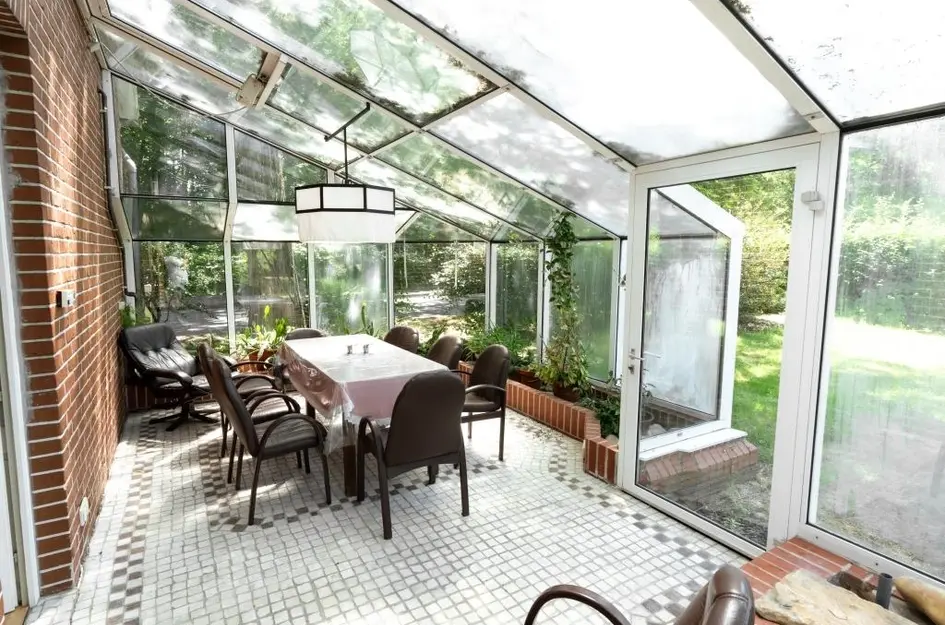 Poolweg 10  