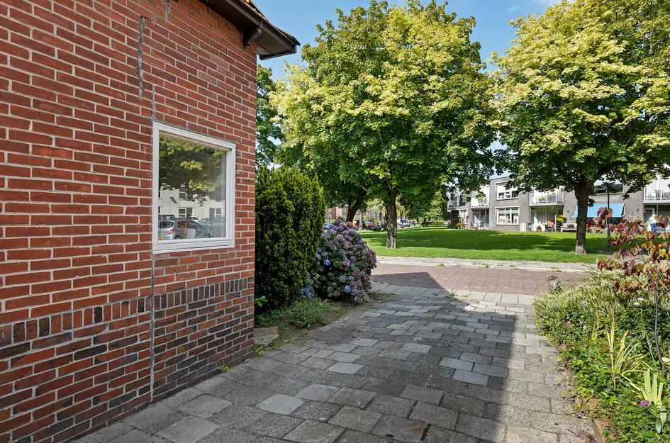 IJsbaanlaan 9
