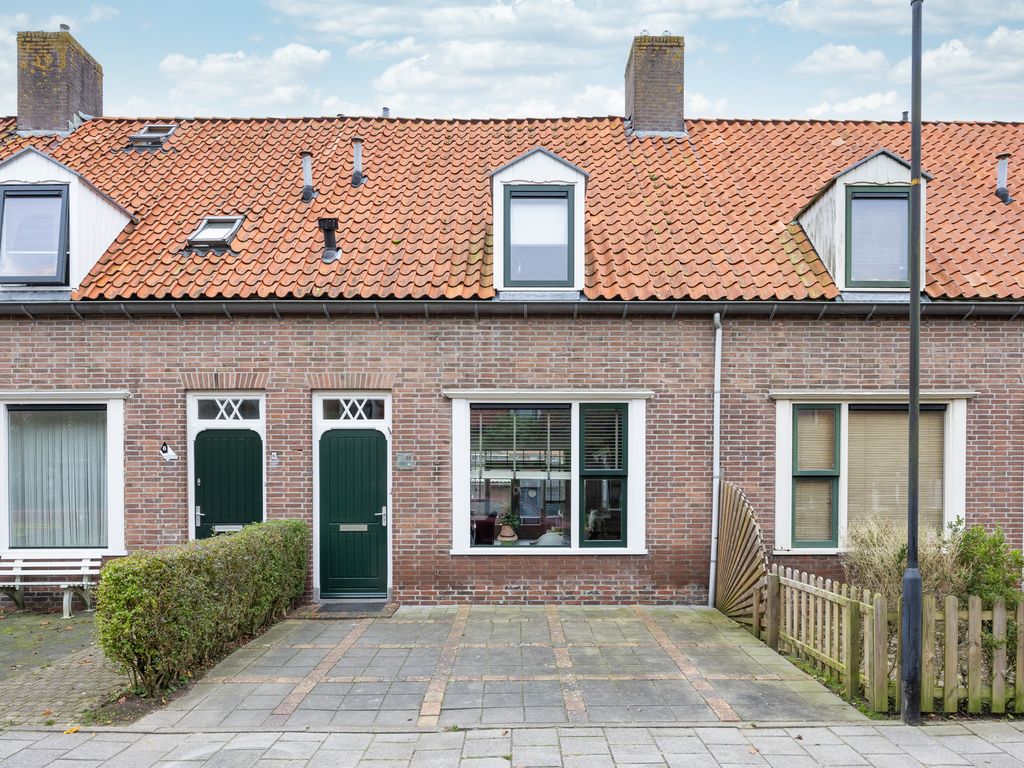 Elgersmastraat 8, Bolsward